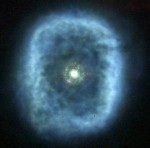 Un confronto della nebulosa planetaria  BD30_3639 ripresa dal telescopio spaziale Hubble (a sinistra,