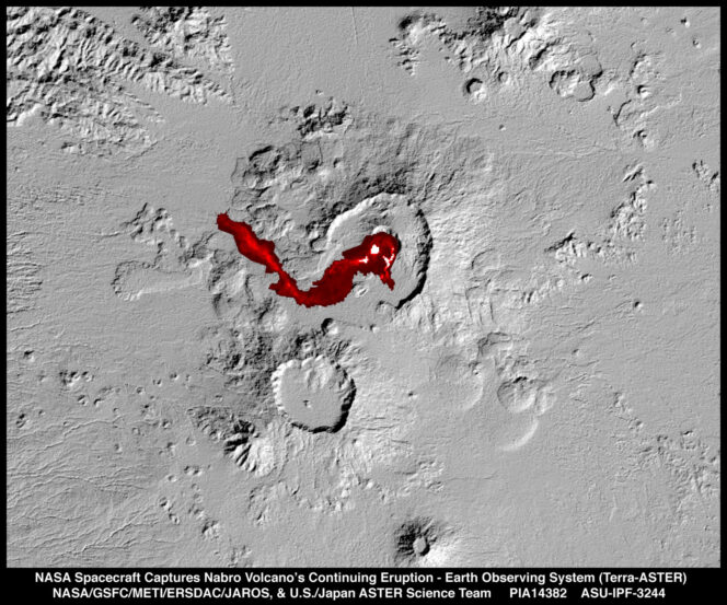 L'eruzione del vulcano Nabro in Eritrea, immortalato dalla missione Terra della NASA