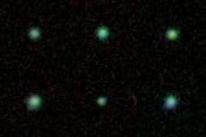 Un montaggio delle sei galassie verde pisello dei ricercatori dell'Università del Michigan. CREDIT: Anne Jaskot.
