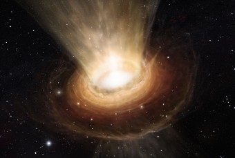 L'impressione artistica mostra ciò che circonda il buco nero al centro della galassia NGC 3783 nella costellazione del Centauro 