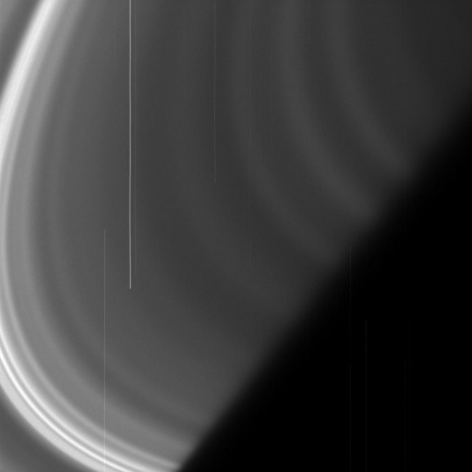 Una recente immagine degli anelli C e D di Saturno scattata da Cassini. Crediti: NASA/JPL-Caltech/Space Science Institute