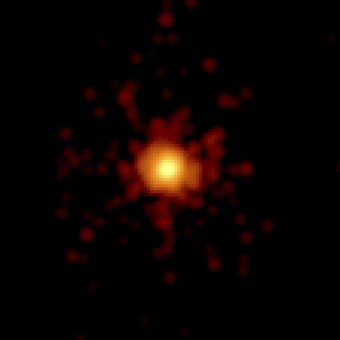 Il telescopio per raggi X di Swift ha ripreso questa immagine del lampo gamma GRB 130427A (tempo di esposizione 0.1 secondi) pochi istanti dopo il suo riposizionamento sulla sorgente. Crediti: NASA/Swift/Stefan Immler 