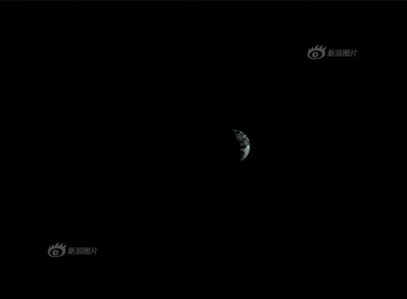 La Terra vista dalla Luna. La fotografia risale al giorno di Natale. Crediti: Chinese Academy of Sciences