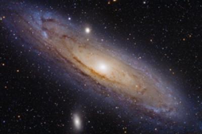 La galassia Andromeda, a circa 2,3 milioni di anni luce da noi. Crediti: NASA