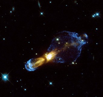 Immagine di una nebulosa fotografata da Hubble. Crediti: NASA/ESA & Valentin Bujarrabal (Osservatorio Astronomico Nazionale, Spagna).