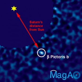Beta Pictoris b nell’obiettivo della Magellan Adaptive Optics VisAO camera. L’esopianeta orbita intorno alla sua stella più o meno alla stessa distanza che c’è fra Saturno e il Sole.