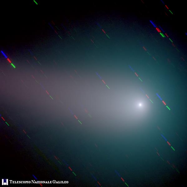 La cometa C/2012 K1 (PanSTARRS) vista in giugno dal telescopio italiano TNG. Crediti: Telescopio Nazionale Galileo / W. Boschin - G. Andreuzzi