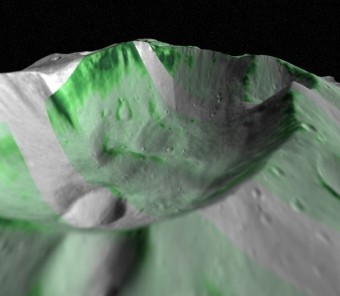 L'olivina su Vesta catturata dai dati spettrali dello strumento VIR a bordo di Dawn. Crediti: Alessandro Frigeri