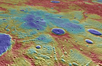 La regione di Suisei Planitia, uno fra i siti di Mercurio nei quali sono stati rilevati i segnali magnetici provenienti dalla crosta del pianeta. Crediti: NASA, Johns Hopkins University Applied Physics Laboratory, Carnegie Institution of Washington 