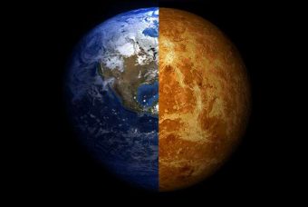 Composizione di due immagini che ritraggono la Terra (a sinistra) e Venere (a destra). Crediti: Arie Wilson Passwaters/Rice University