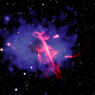 Chiave di violino cosmica dietro alla Via Lattea